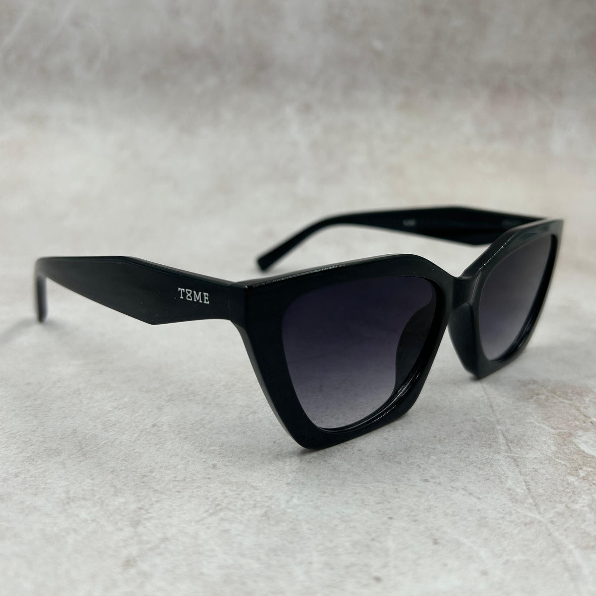 ÓCULOS DE SOL MOSCOU - PRETO DEGRADÊ - 1618