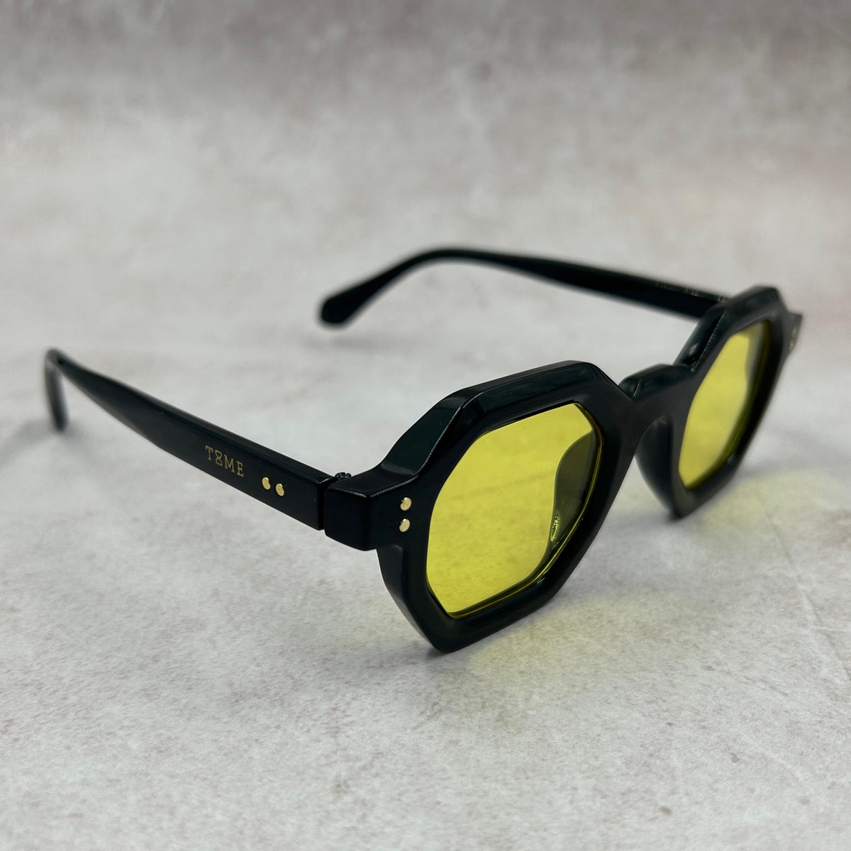 ÓCULOS SOL SAMOA - PRETO BRILHO LENTES AMARELADAS - 1635