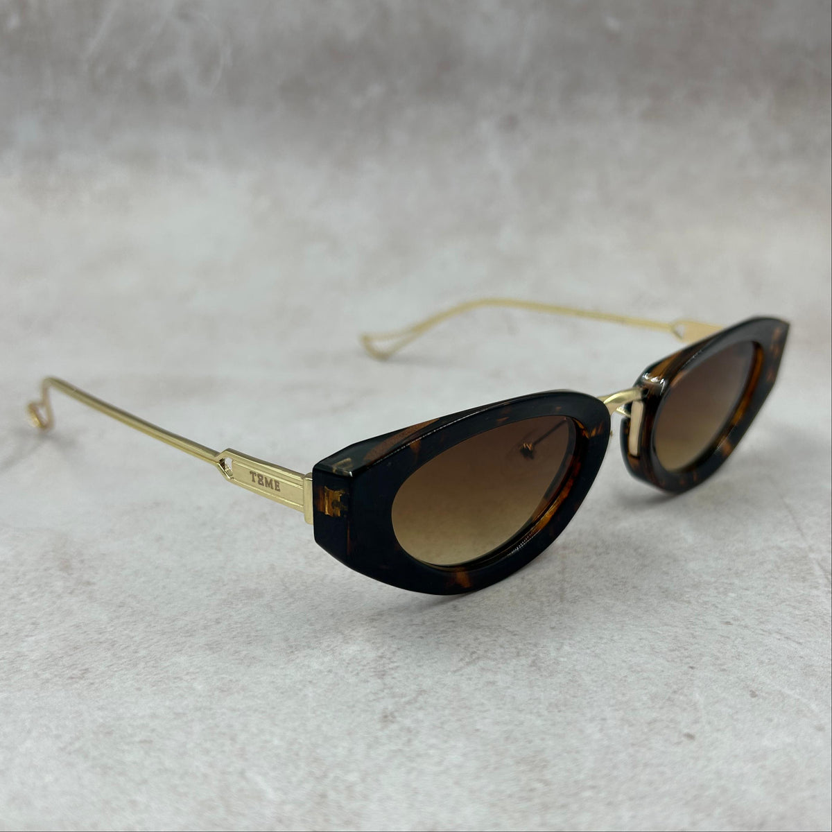 ÓCULOS DE SOL MONACO - GATINHO - TARTARUGA MARROM DEGRADÊ - 1637