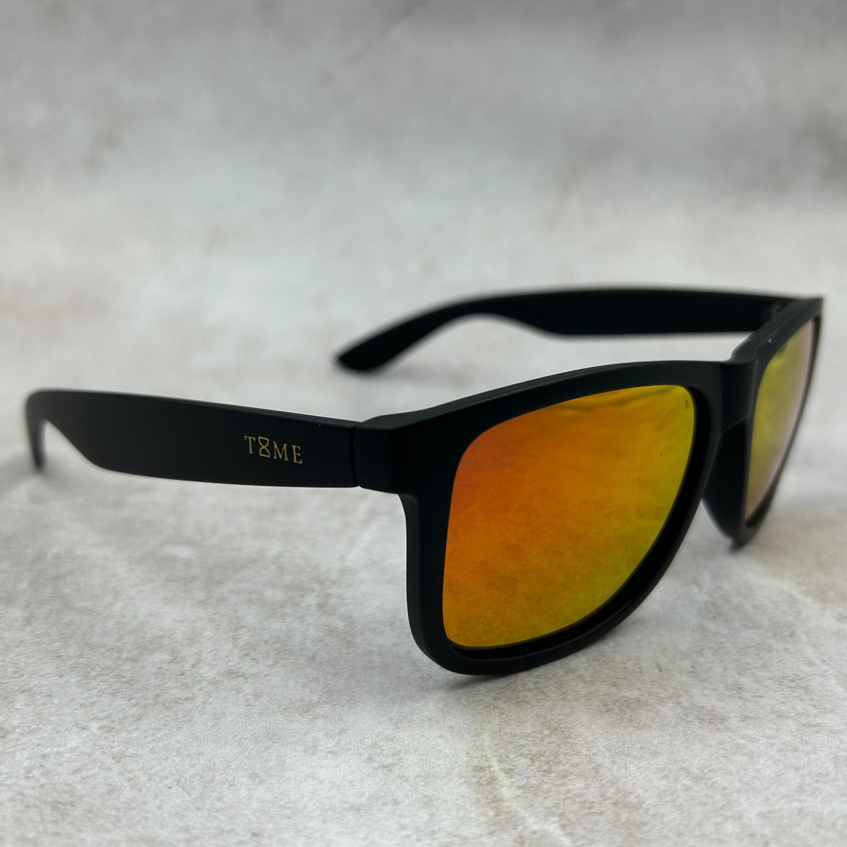 ÓCULOS DE SOL MALTA - PRETO COM VERMELHO ESPELHADO - 1605